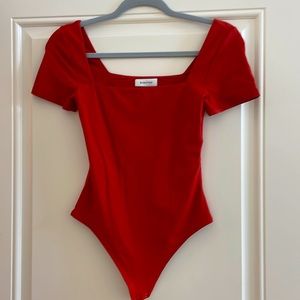Babaton Aritzia Sculpt bodysuit. Size s